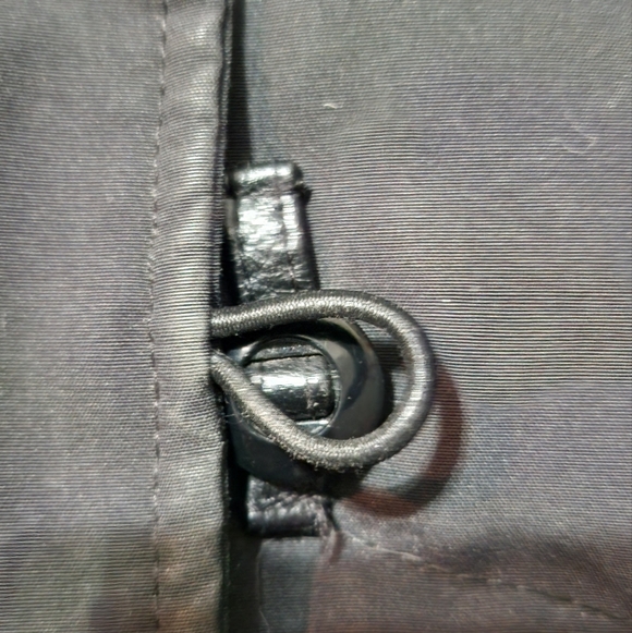 Black Canada Goose Jacket - Picture 4 of 5